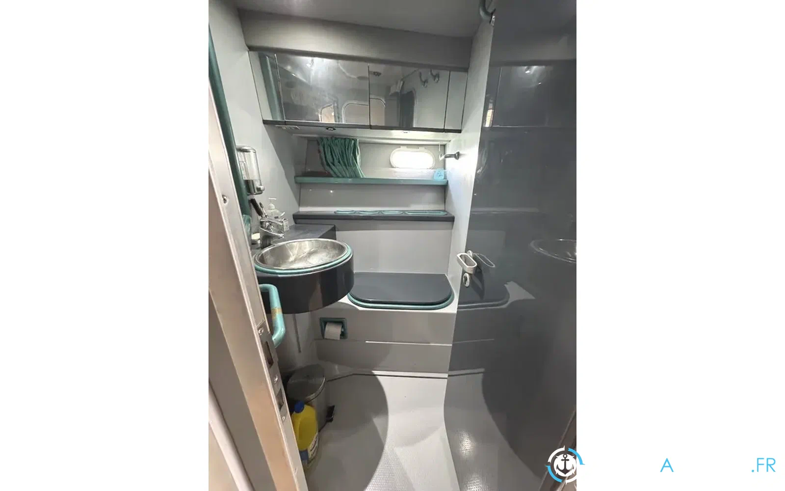 slider 13 Ferretti Altura 52