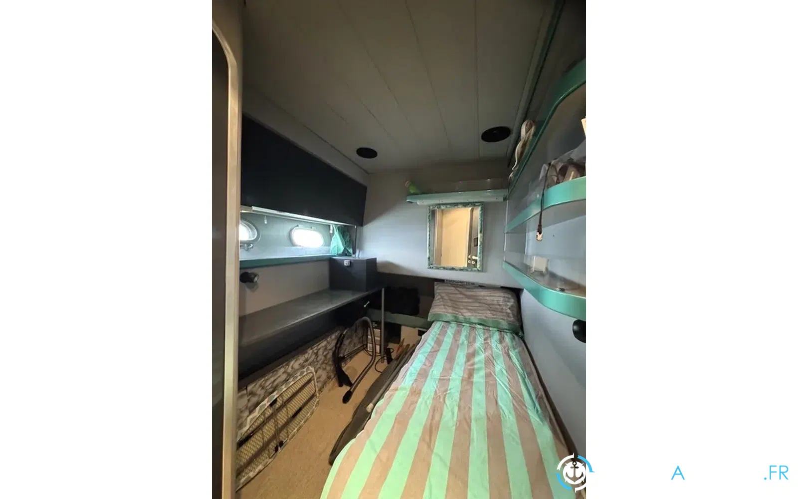 slider 14 Ferretti Altura 52
