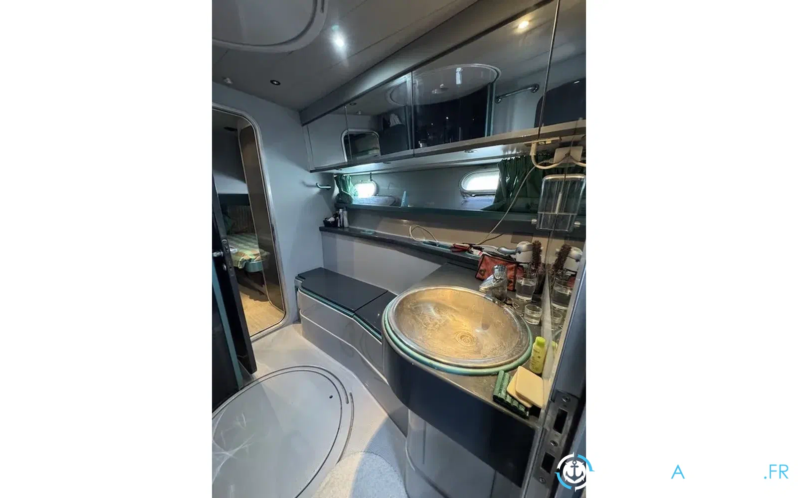 slider 16 Ferretti Altura 52
