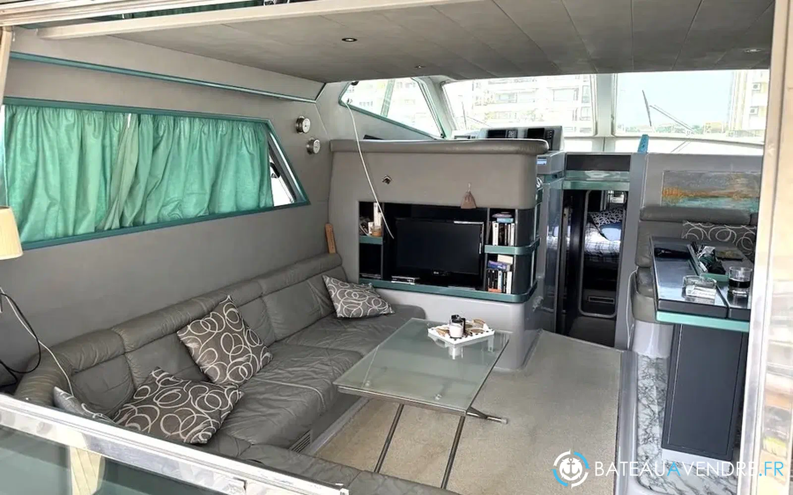 slider 4 Ferretti Altura 52