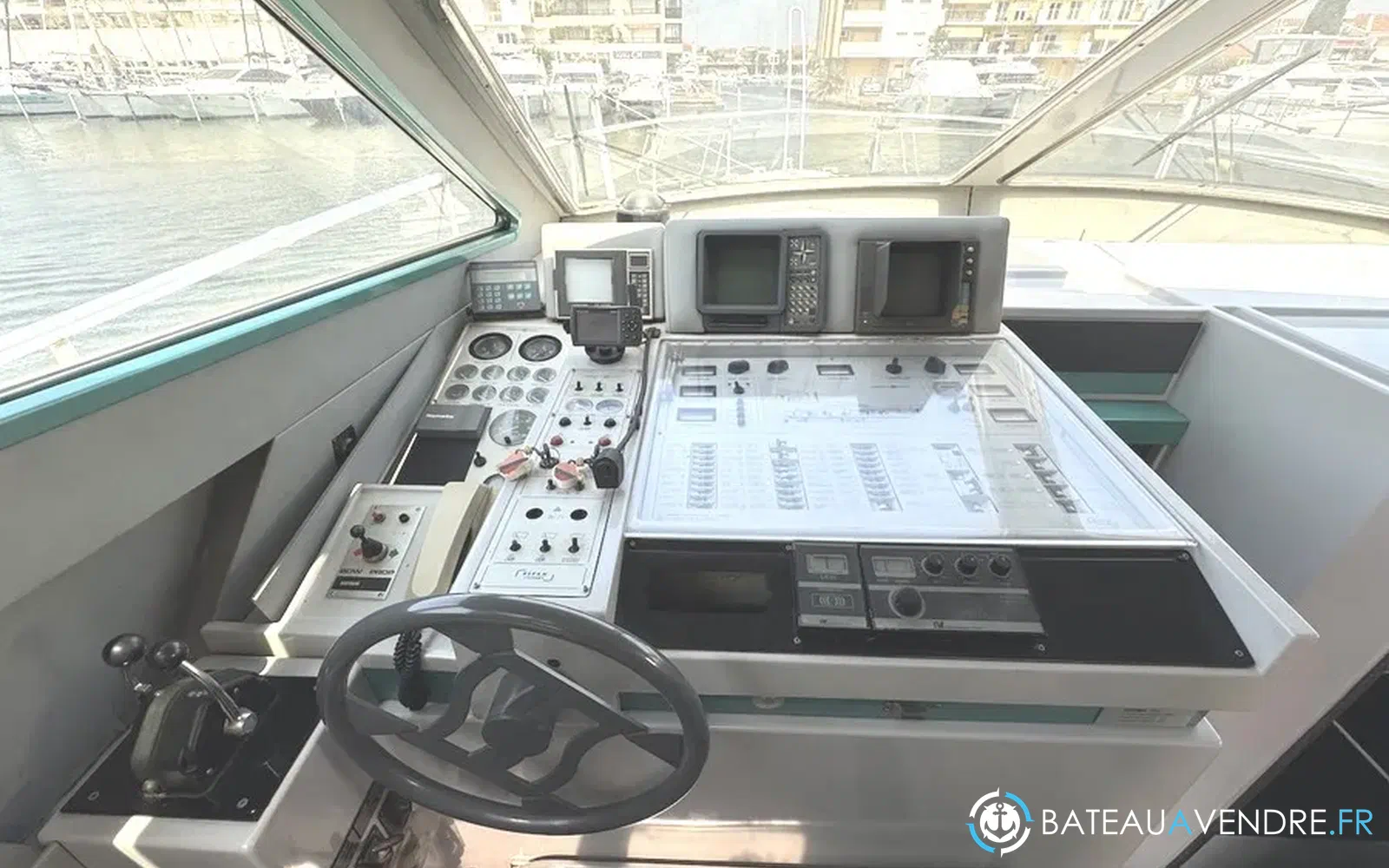 slider 7 Ferretti Altura 52