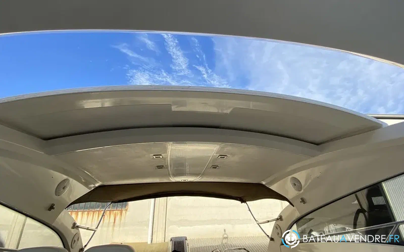 slider 10 Sessa Marine C38 Hard-Top