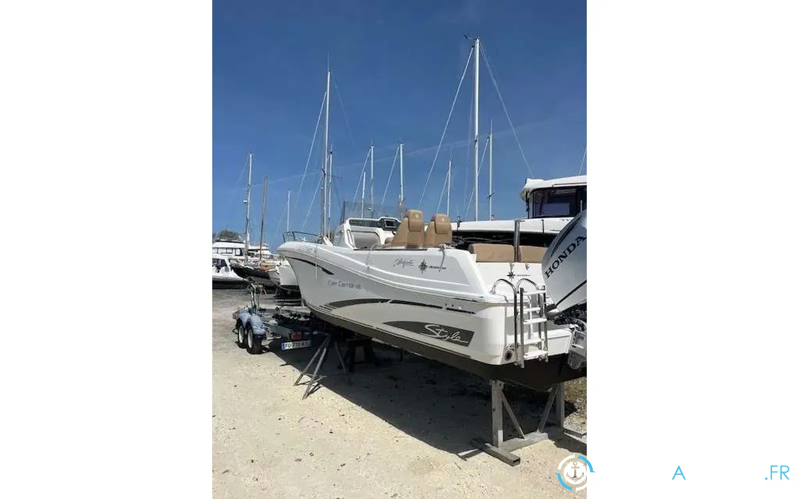 slider 0 Jeanneau Cap Camarat 7.5 CC Serie 2