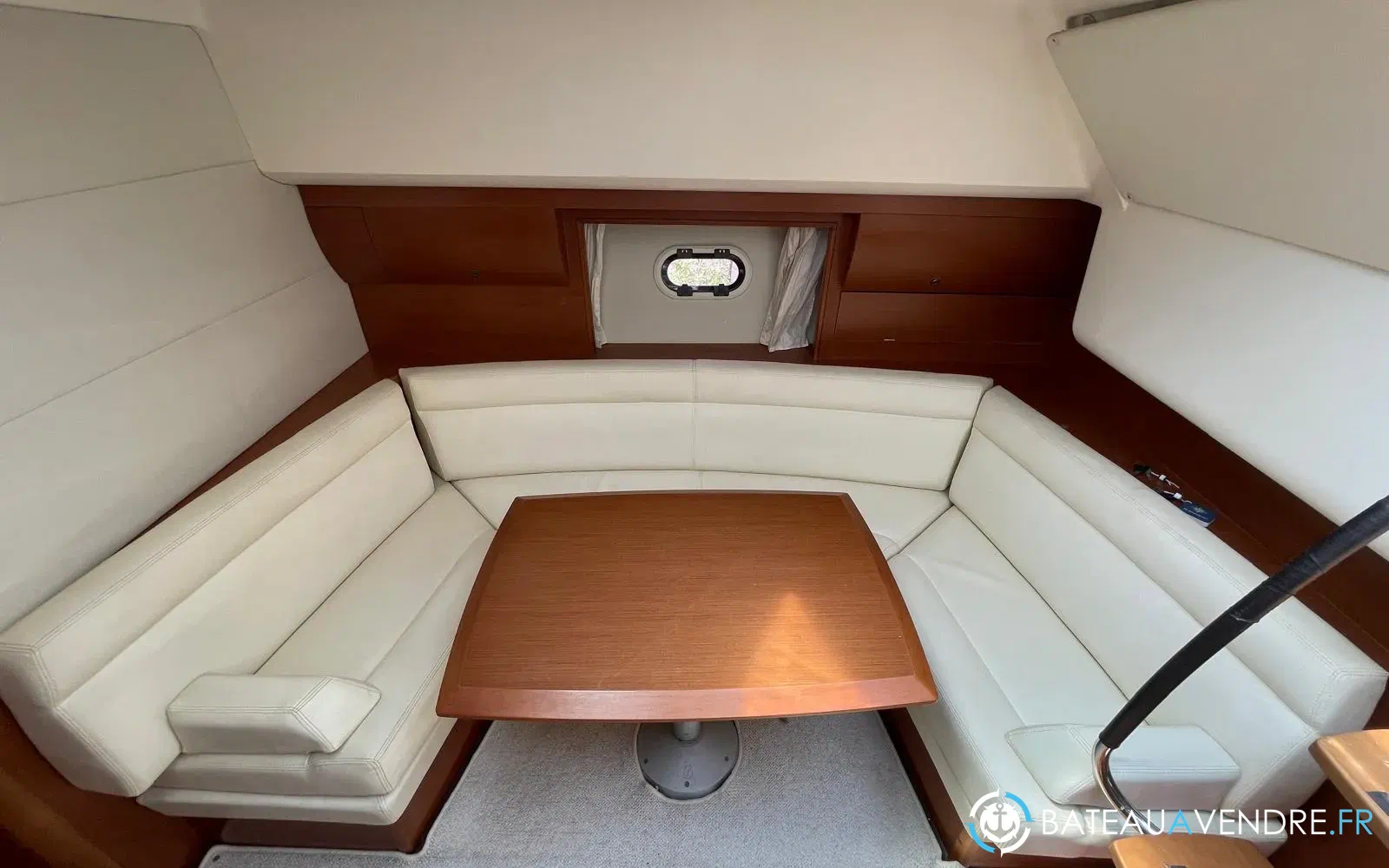 slider 16 Jeanneau Prestige 390 S