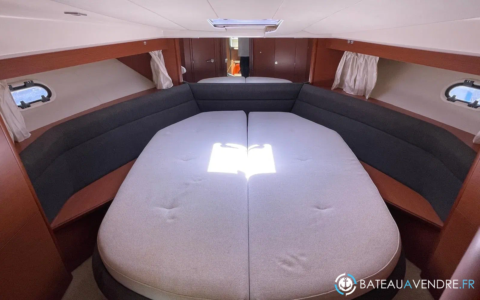 slider 18 Jeanneau Prestige 390 S