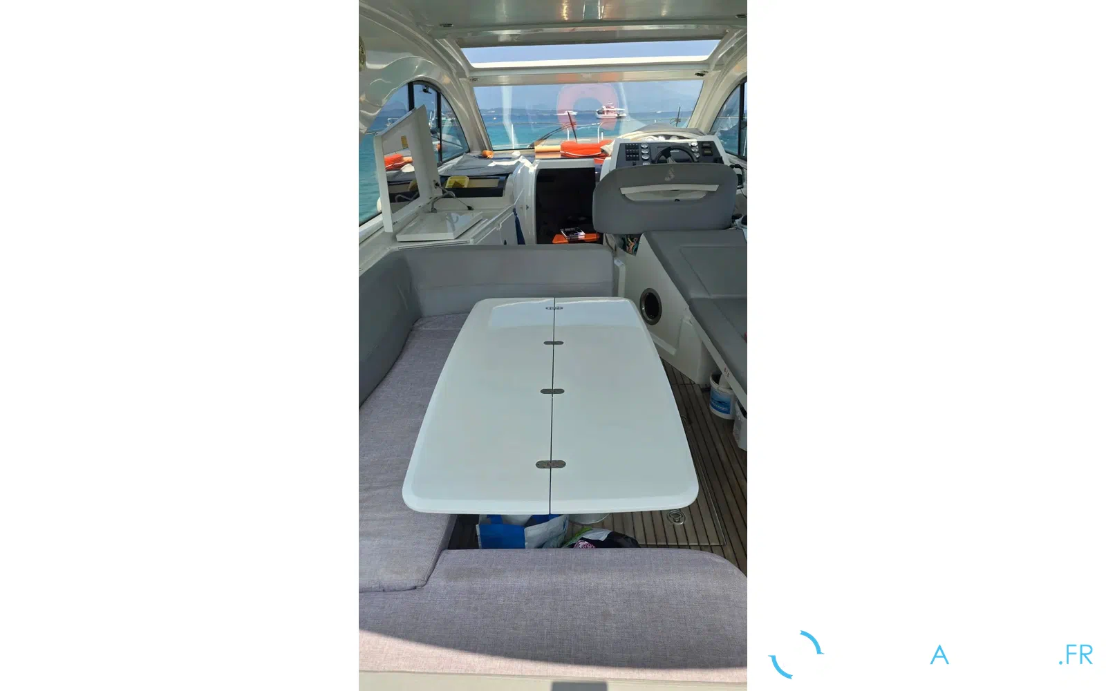 slider 9 Beneteau Flyer Gran Turismo 34