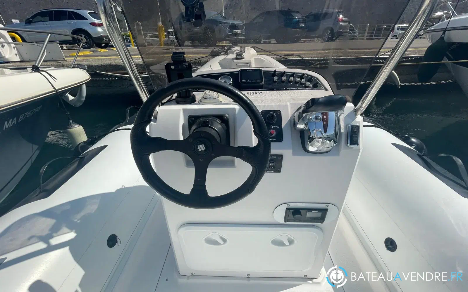 slider 19 Ranieri Cayman