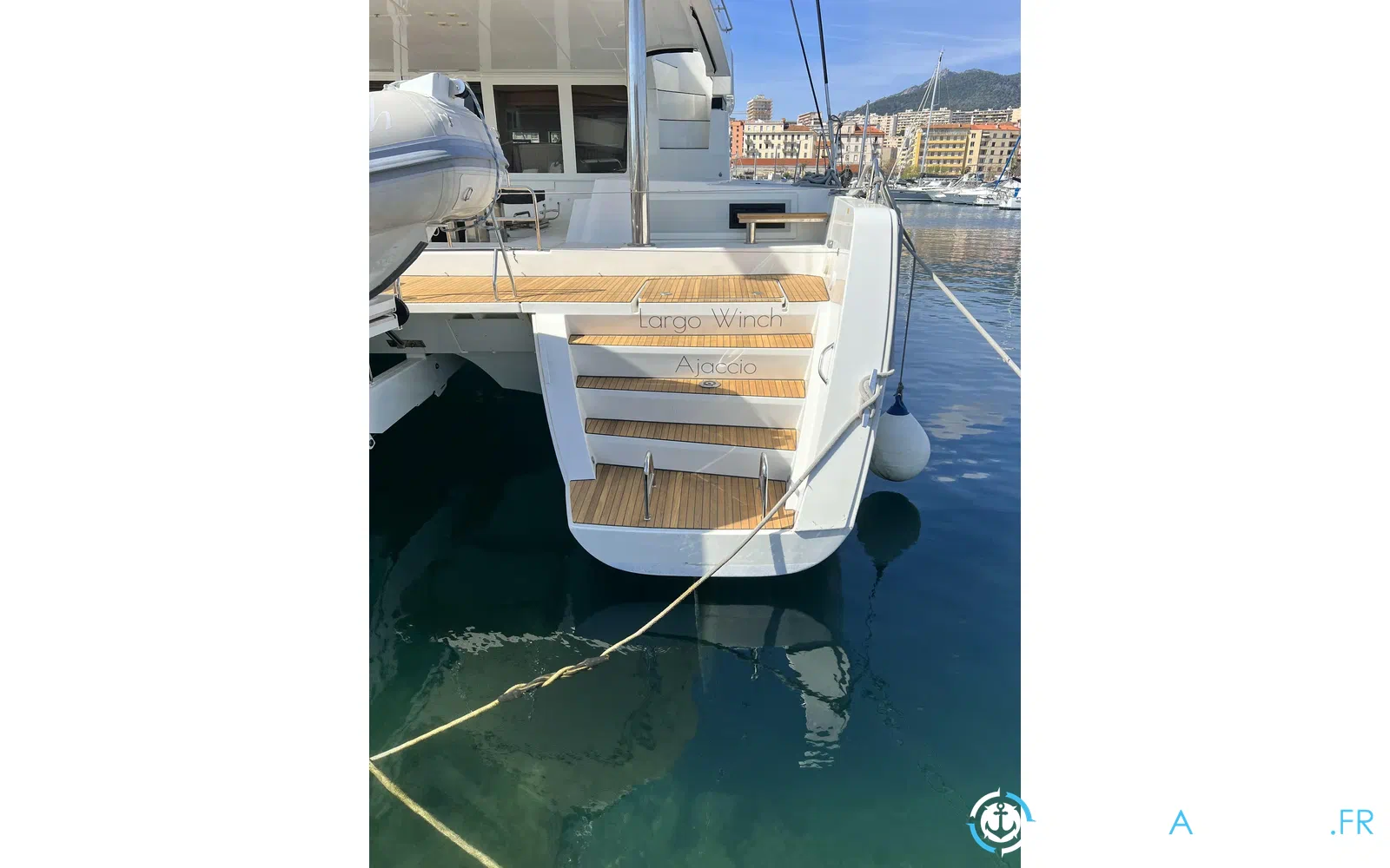 slider 12 Lagoon 52 F