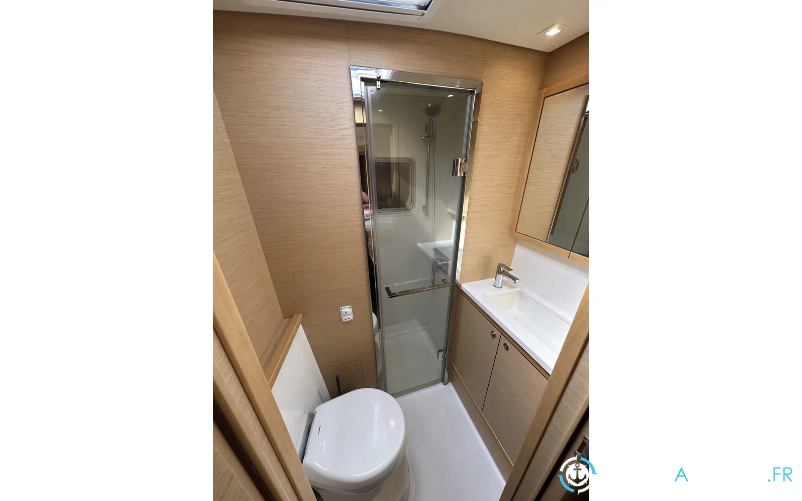 slider 32 Lagoon 52 F