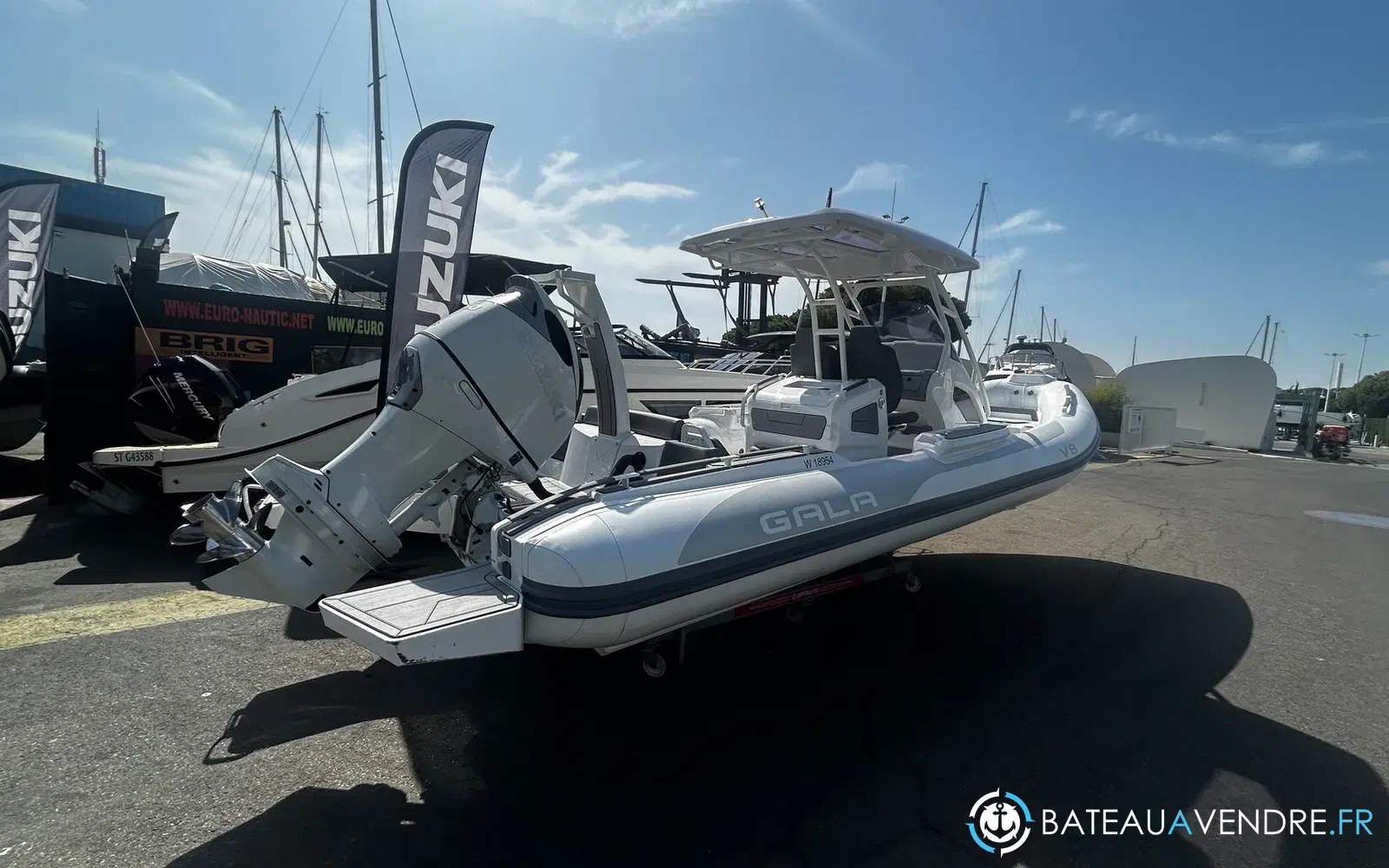 slider 3 Gala Boats V8