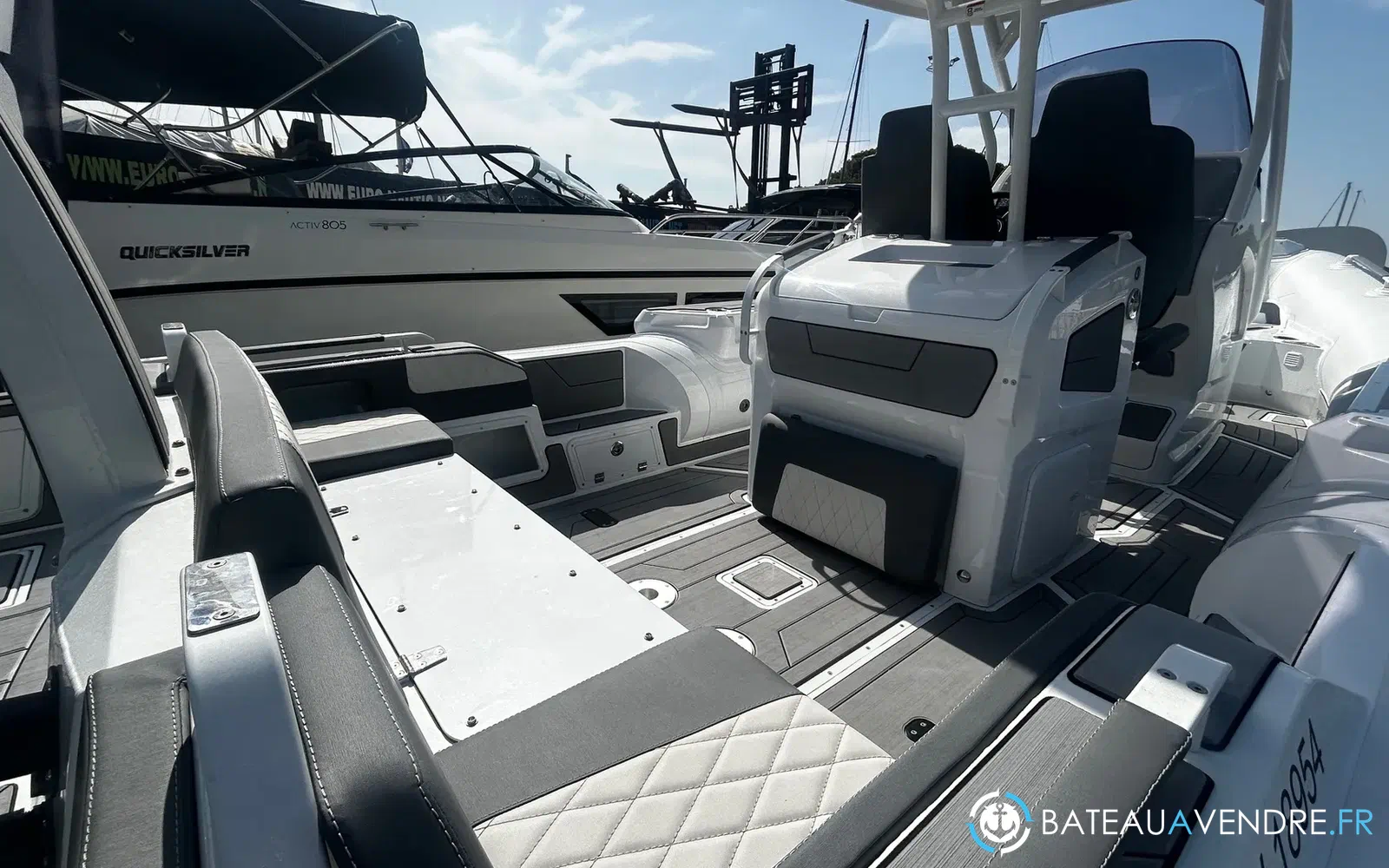 slider 4 Gala Boats V8