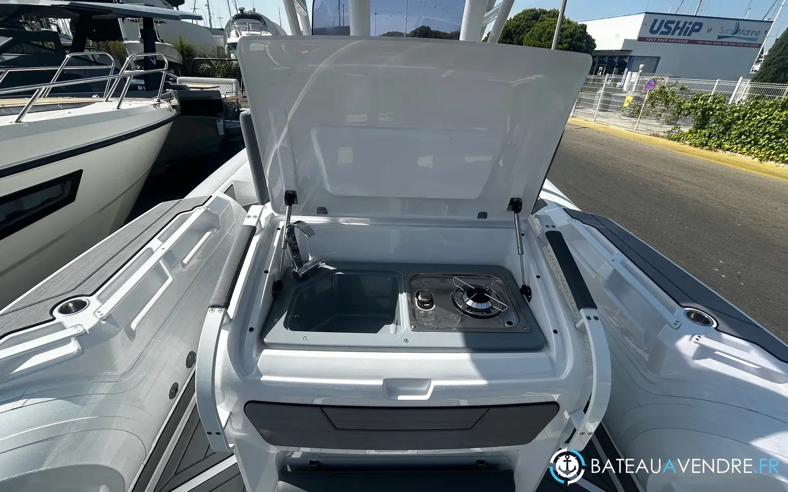 slider 5 Gala Boats V8