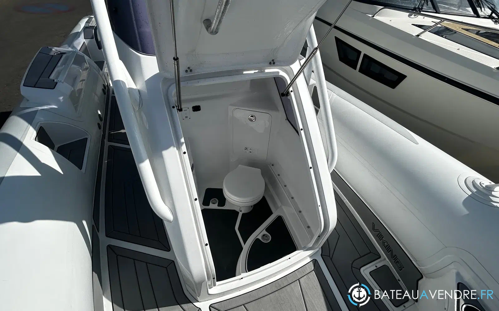 slider 7 Gala Boats V8