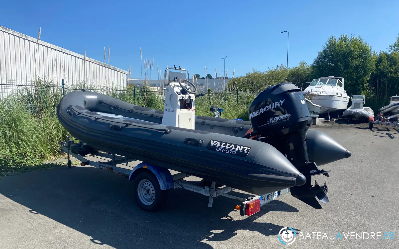 slider 6 Valiant DR 570