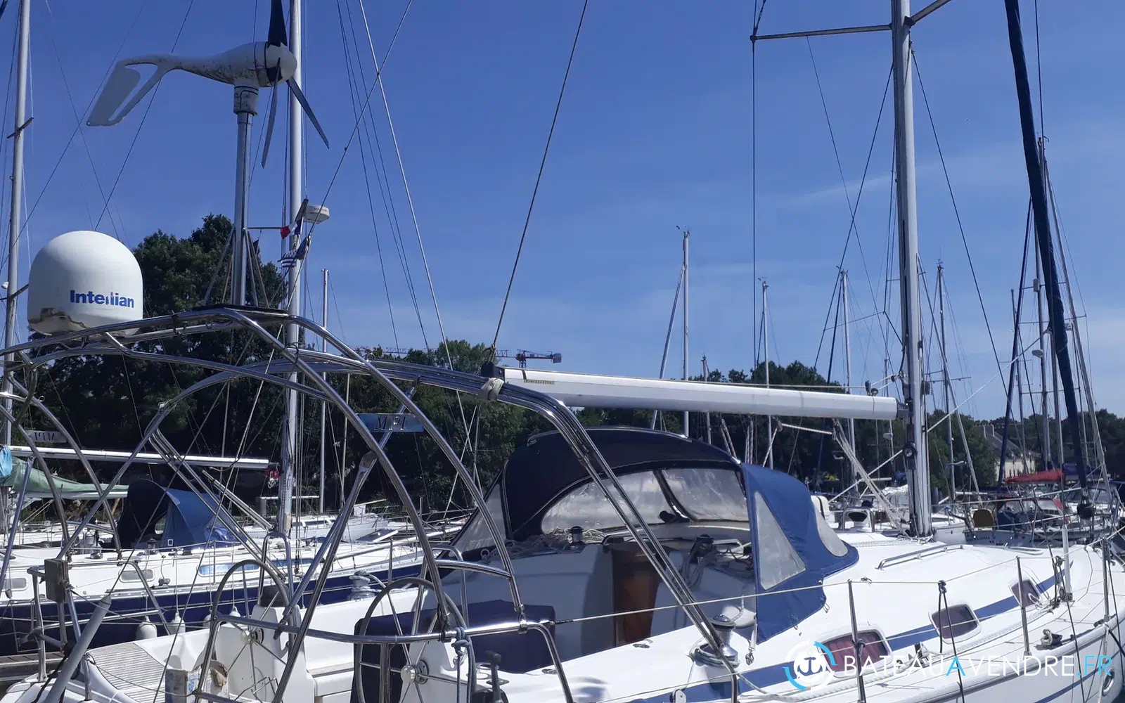 slider 2 Bavaria 42 cruiser