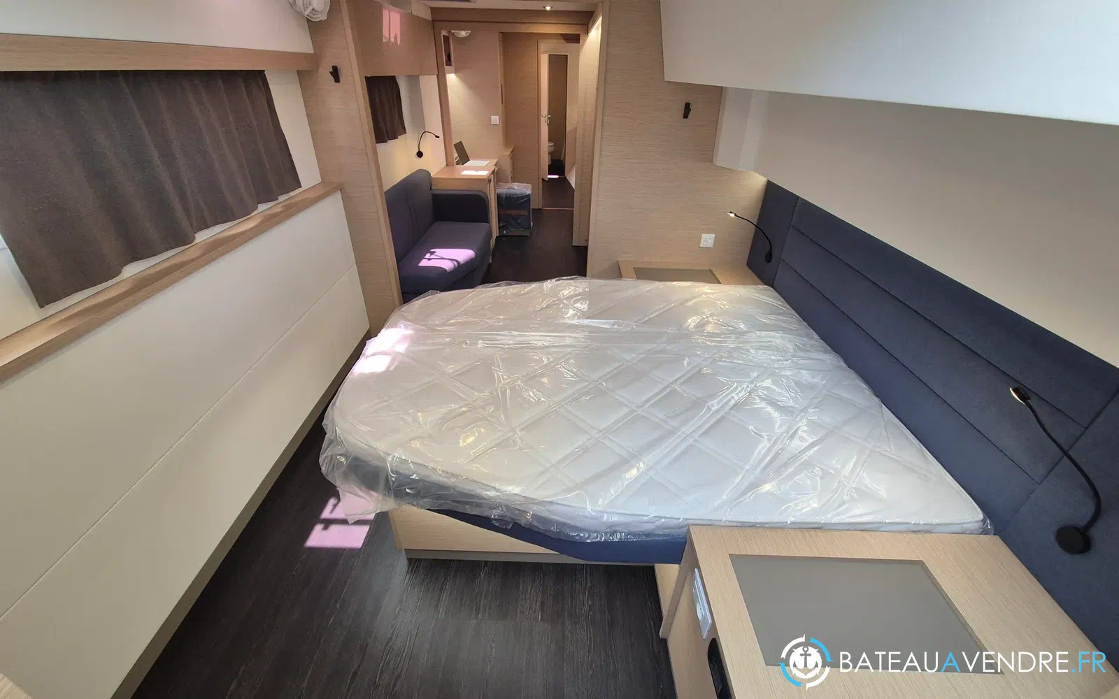 slider 10 Fountaine Pajot Aura 51