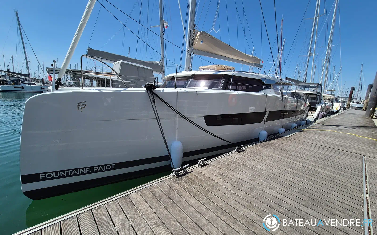 slider 0 Fountaine Pajot Aura 51