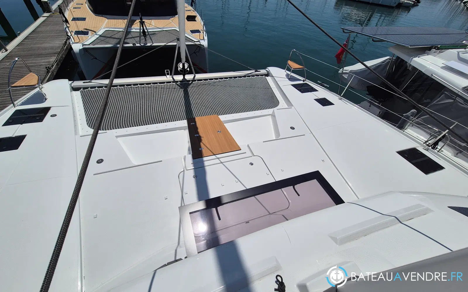 slider 27 Fountaine Pajot Aura 51