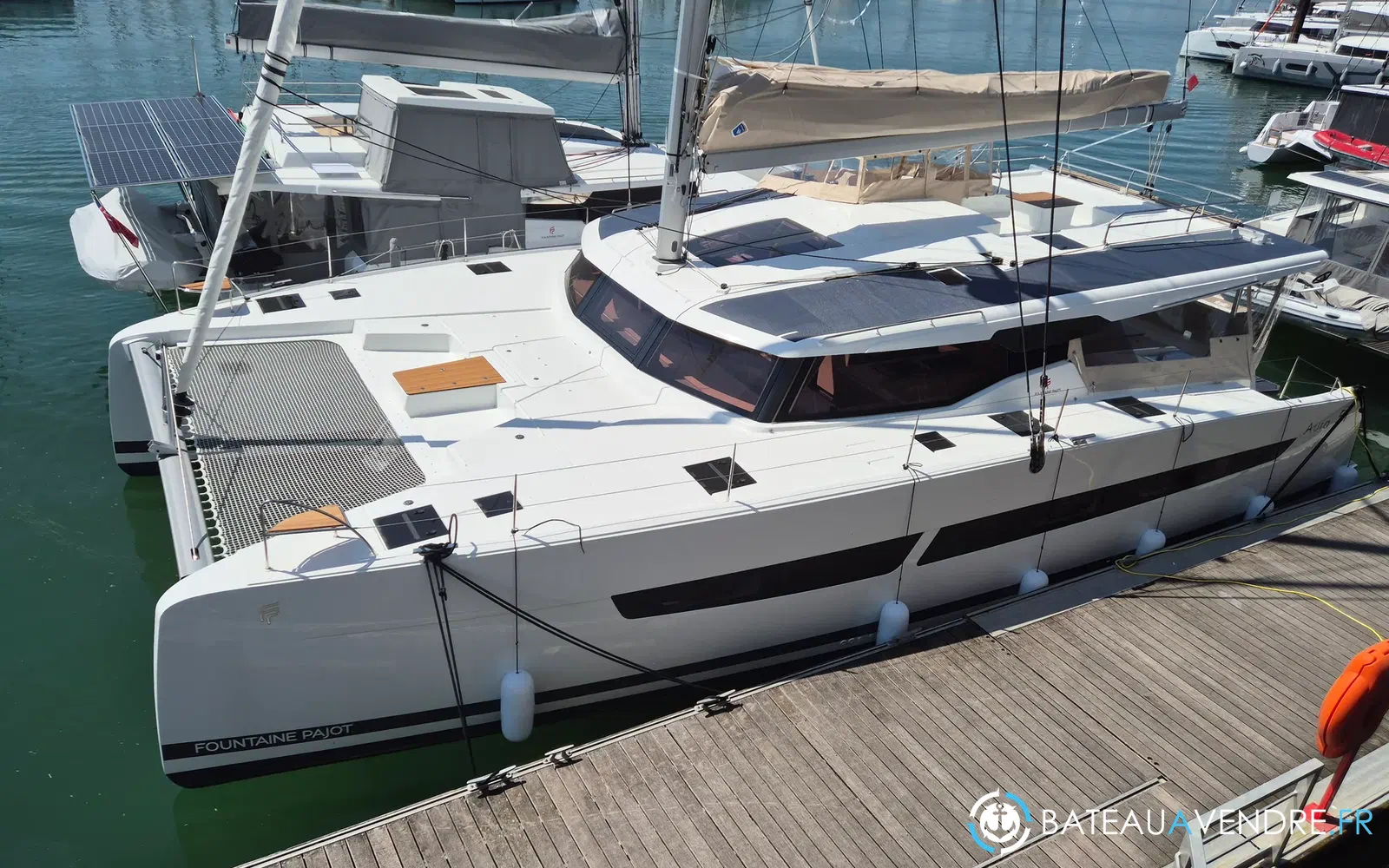 slider 28 Fountaine Pajot Aura 51