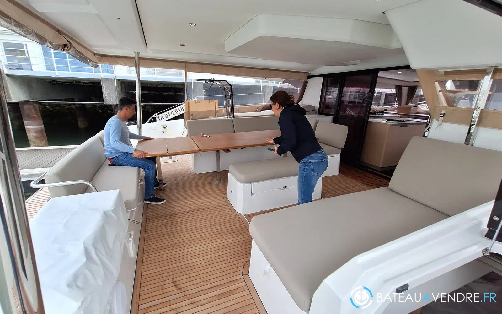 slider 6 Fountaine Pajot Aura 51