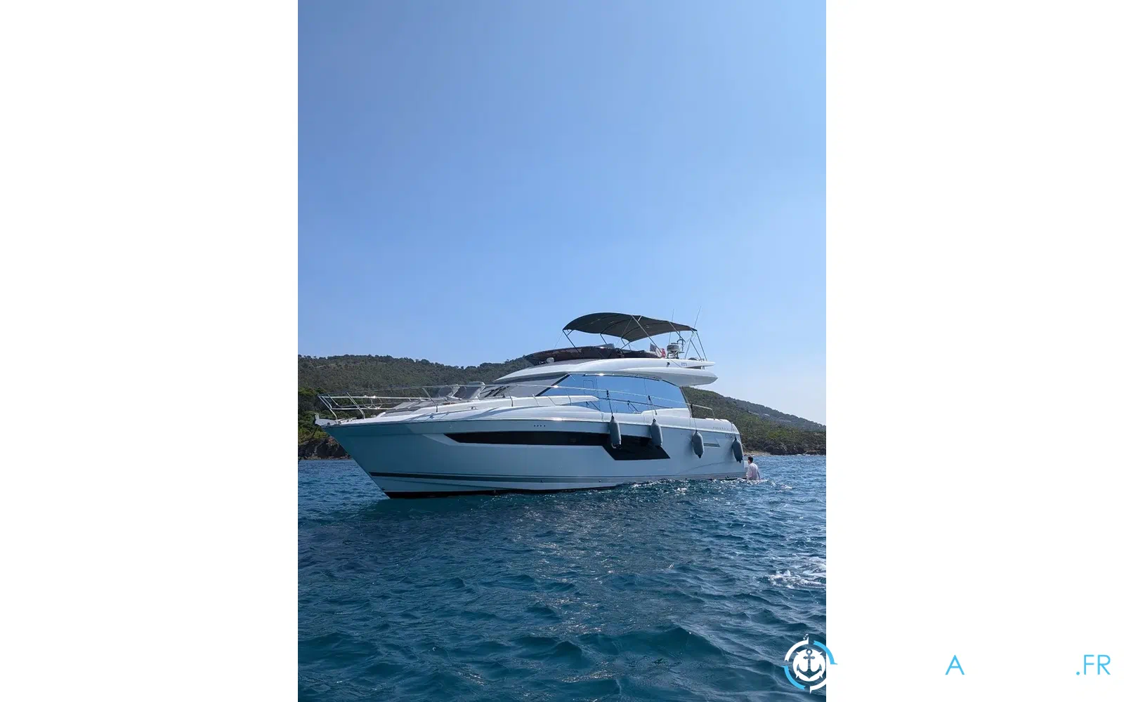 slider 2 Jeanneau Prestige 520 Fly