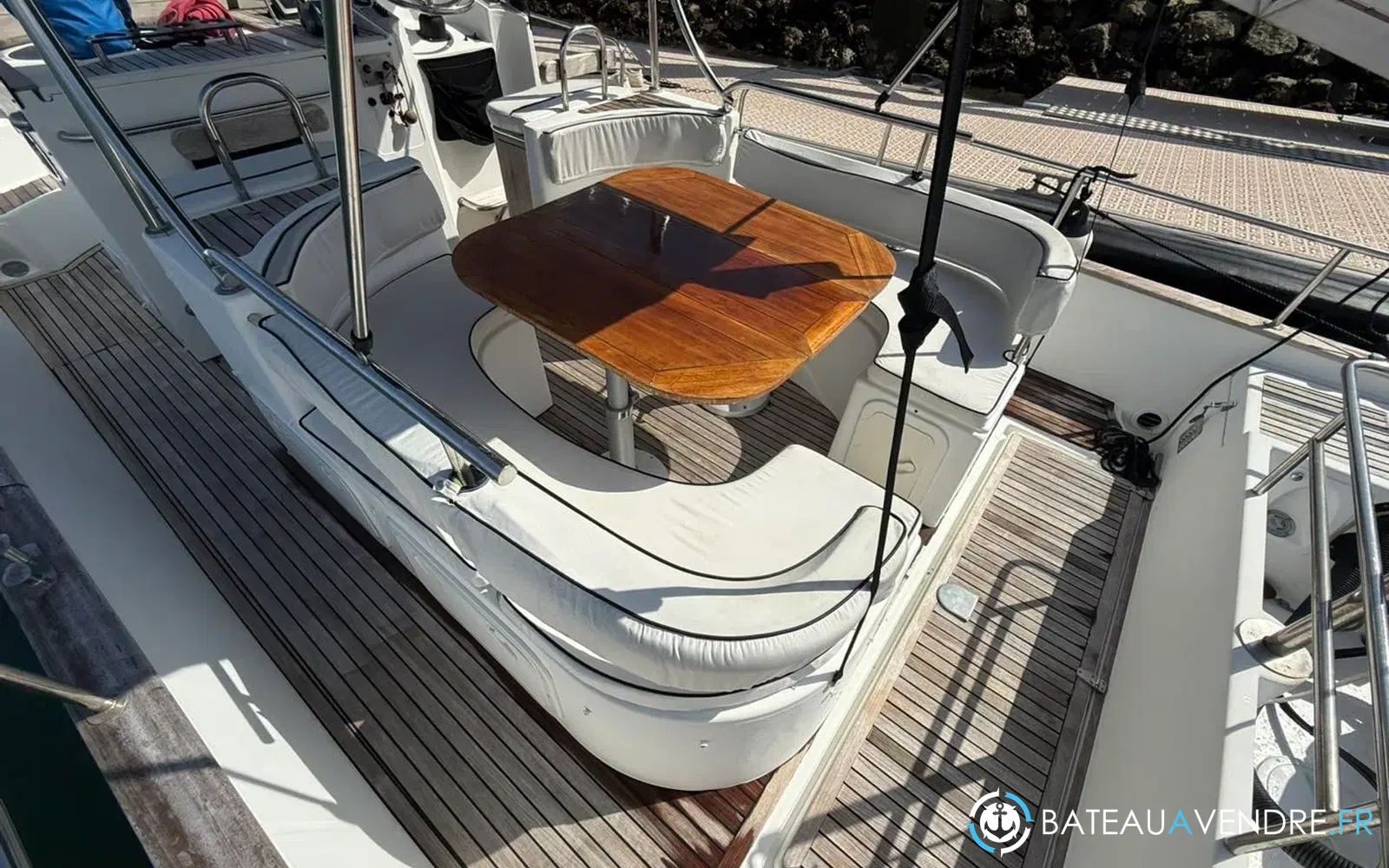 slider 11 Beacher V9 Open
