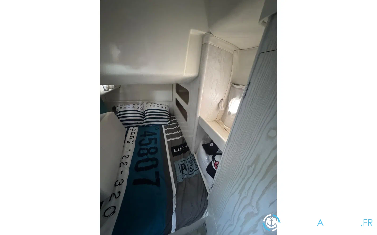 slider 12 Beneteau Flyer 10