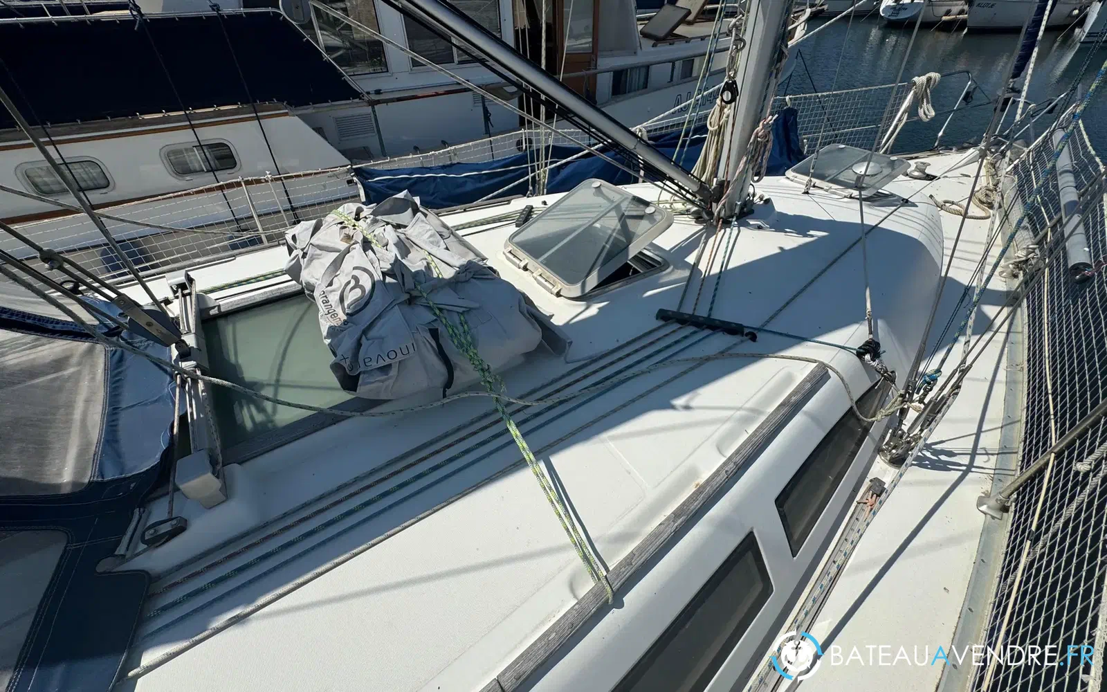 slider 13 Jeanneau Sun Odyssey 37