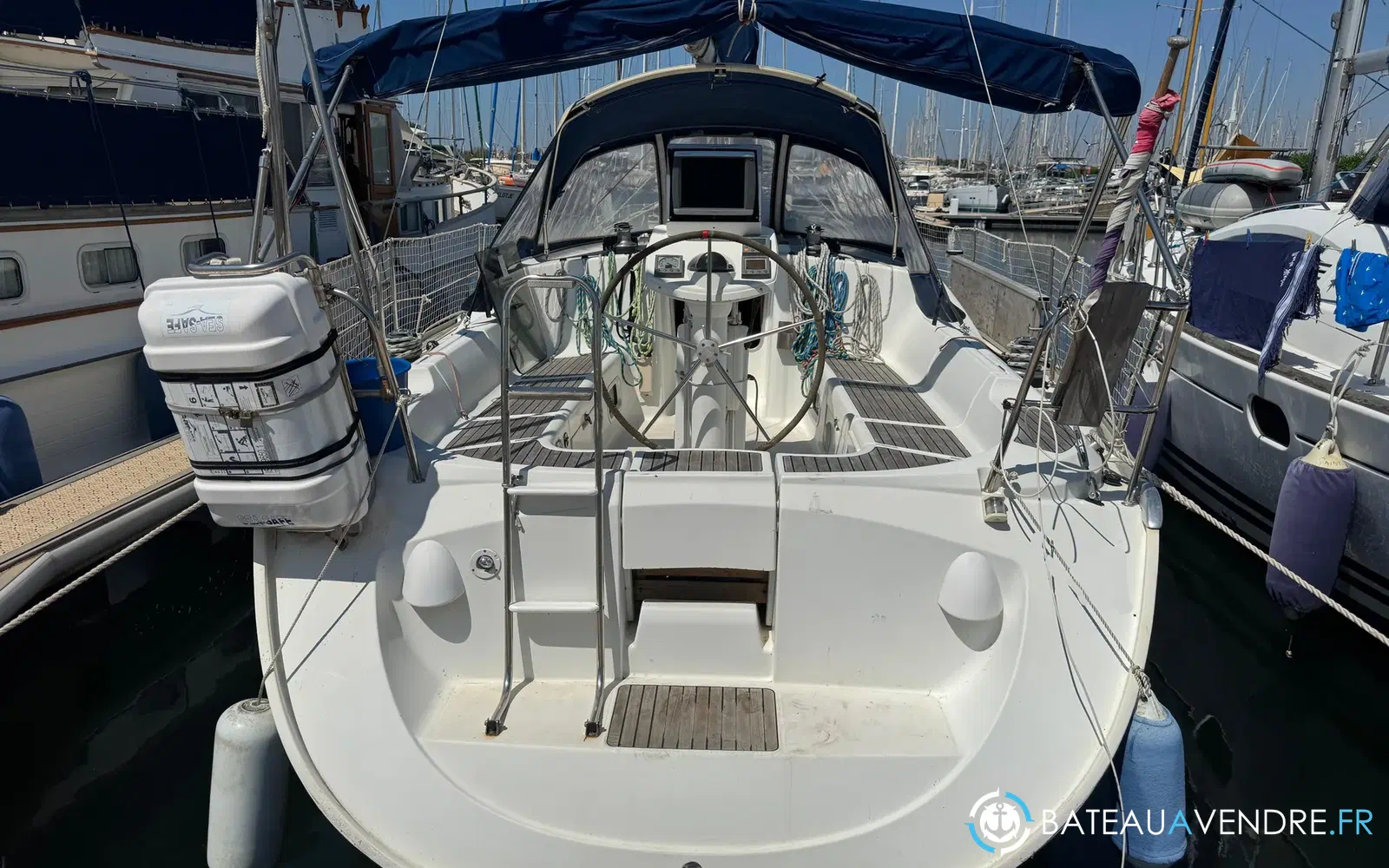 slider 15 Jeanneau Sun Odyssey 37