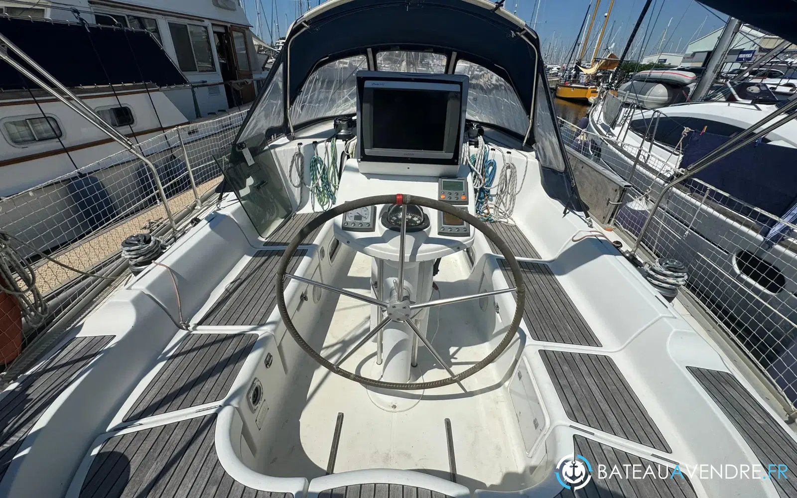 slider 25 Jeanneau Sun Odyssey 37