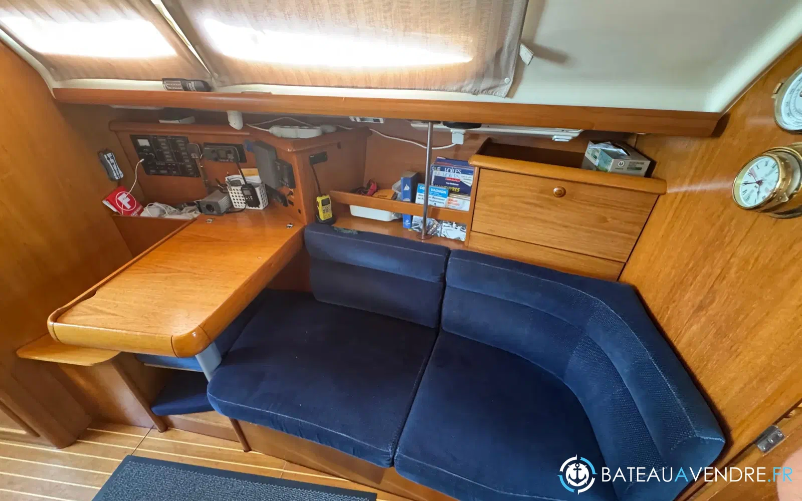 slider 33 Jeanneau Sun Odyssey 37