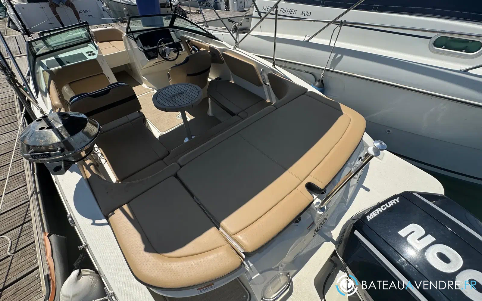 slider 12 Sea Ray 210