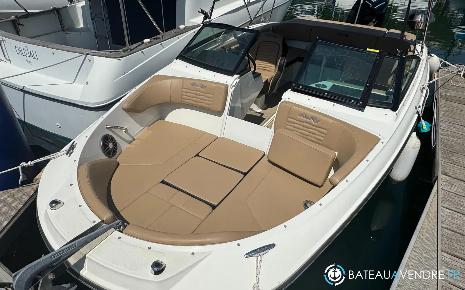 slider 1 Sea Ray 210