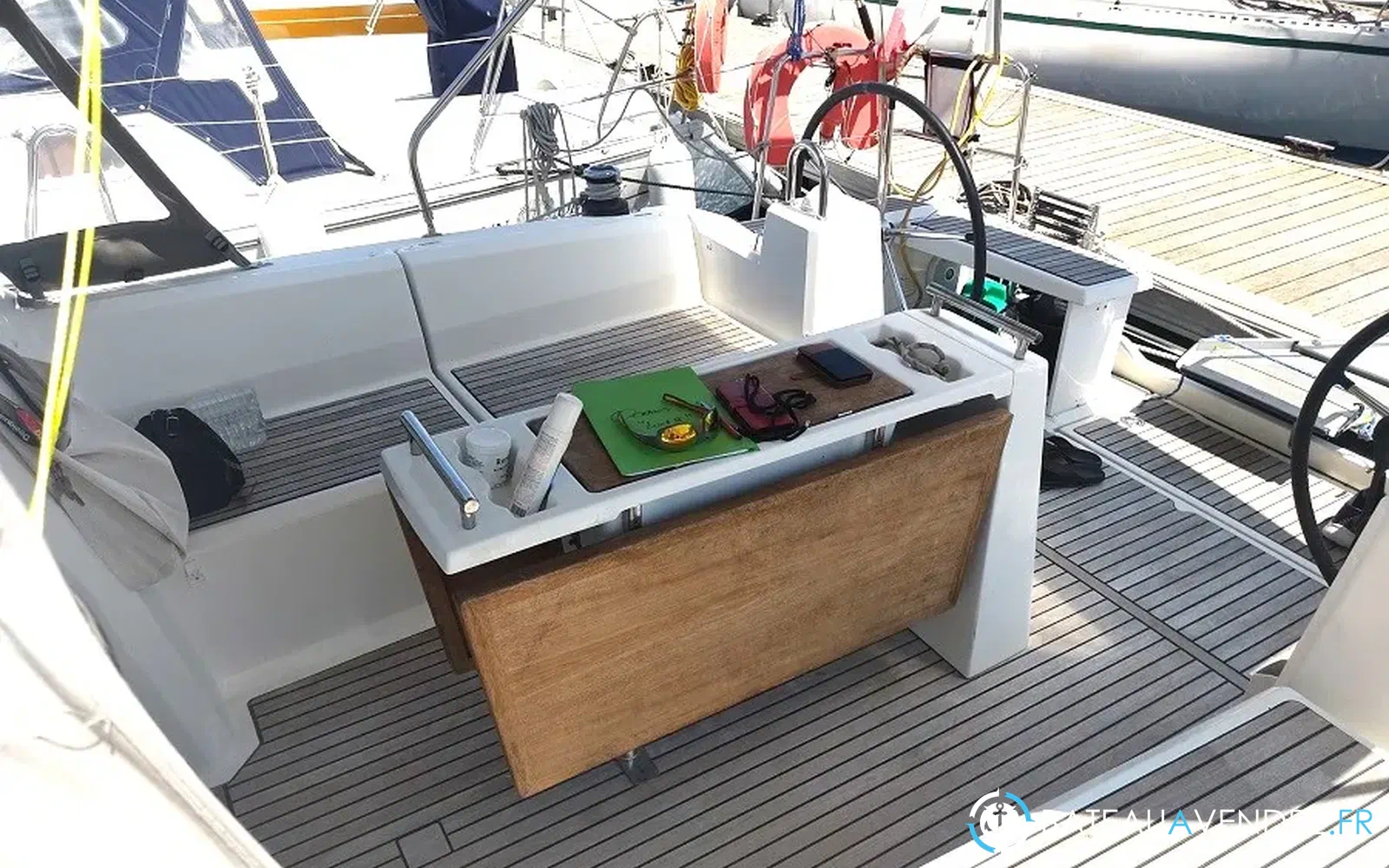 slider 16 Beneteau Oceanis 38.1