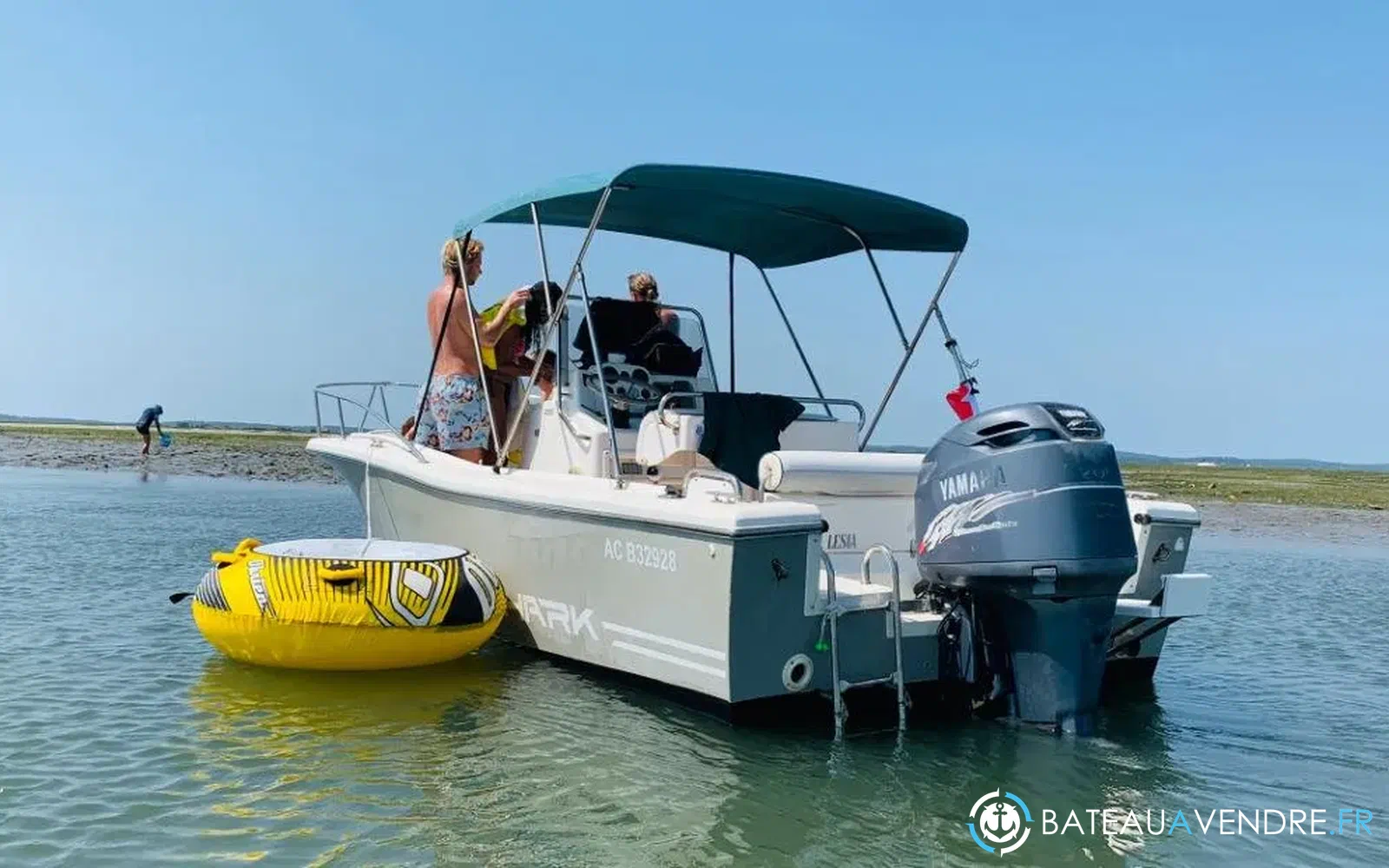 slider 3 Kelt White Shark 225