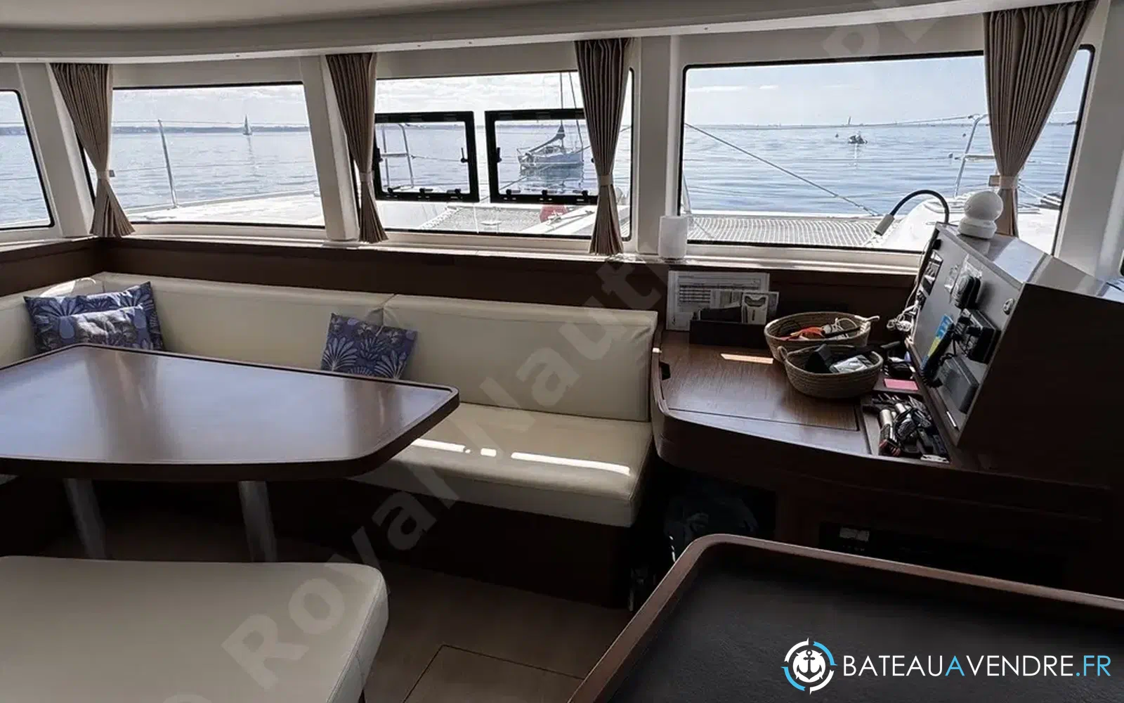 slider 13 Lagoon 42
