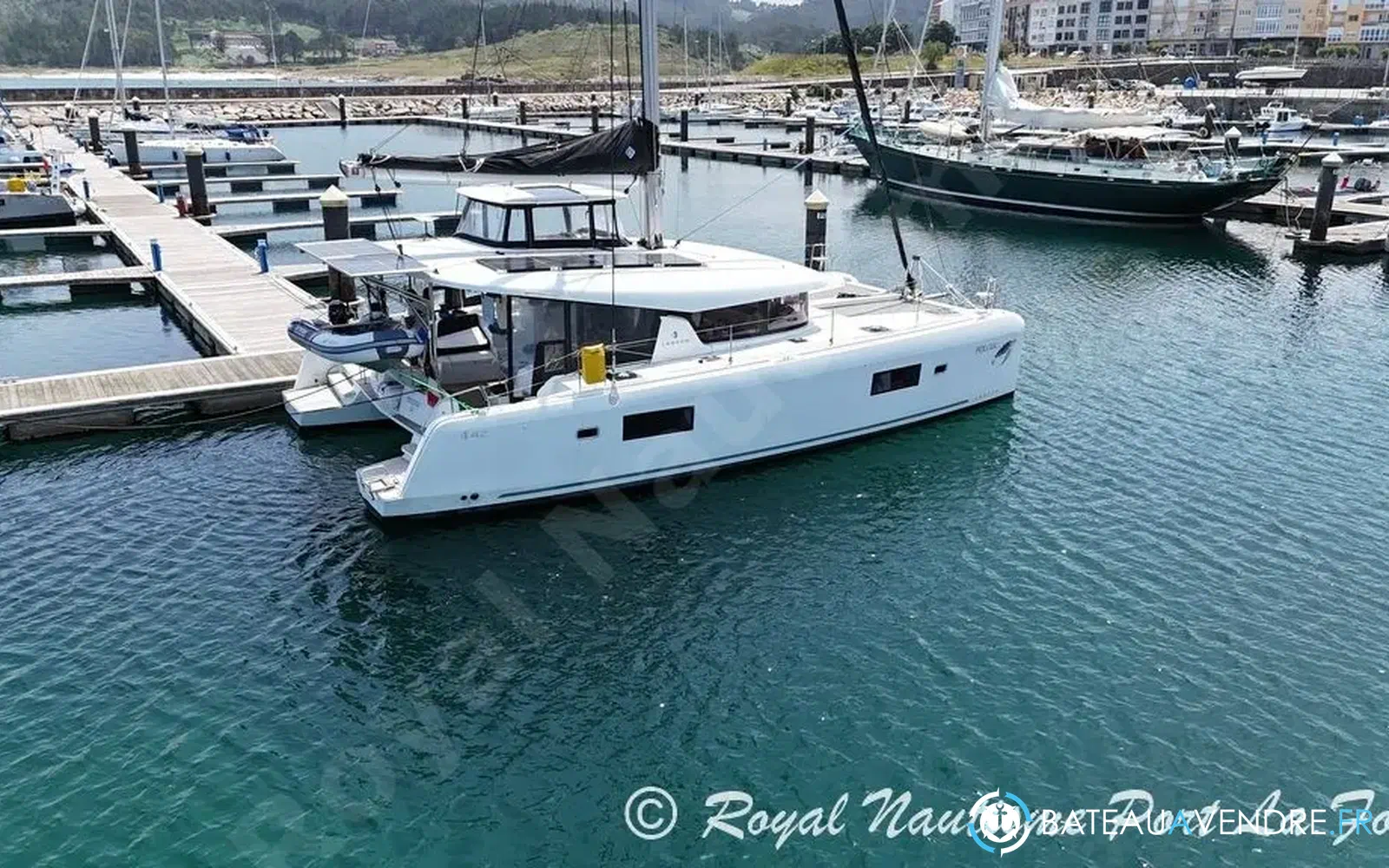 slider 3 Lagoon 42