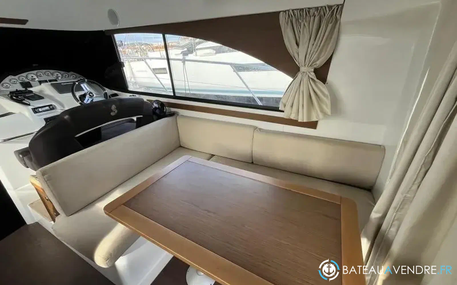 slider 8 Beneteau Antares 36