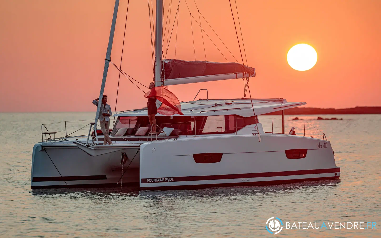 slider 0 PLACE DE PORT A FLOT POUR CATAMARAN 11-12 M