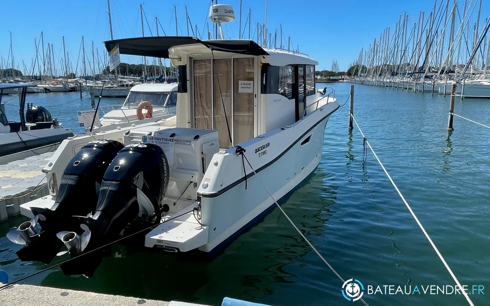 slider 23 Quicksilver 905 Pilothouse