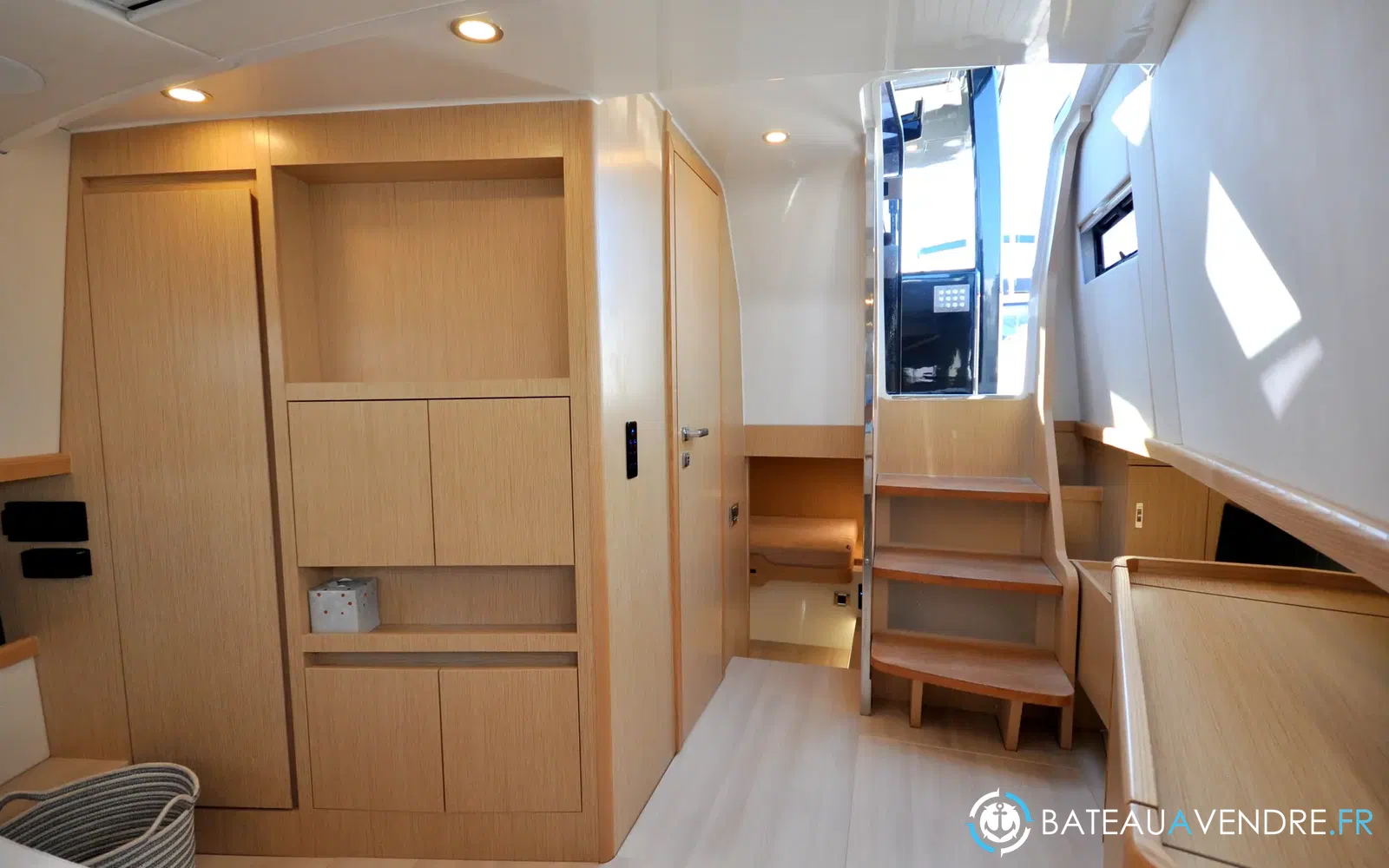slider 15 Fjord 44 Open