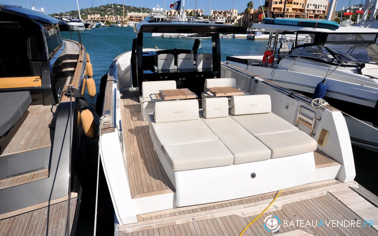 slider 2 Fjord 44 Open
