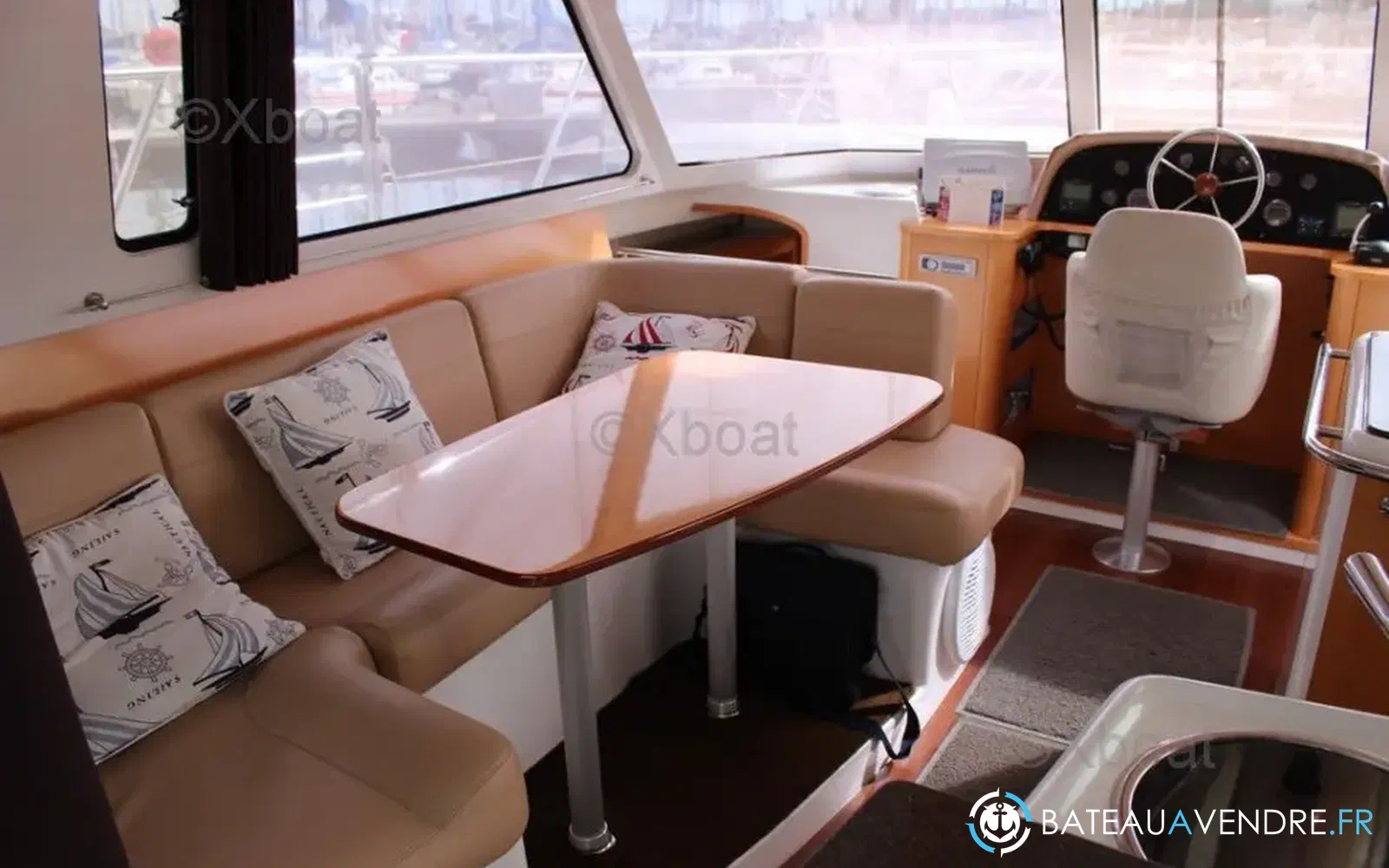 slider 10 Fountaine Pajot Highland 35 Pilot