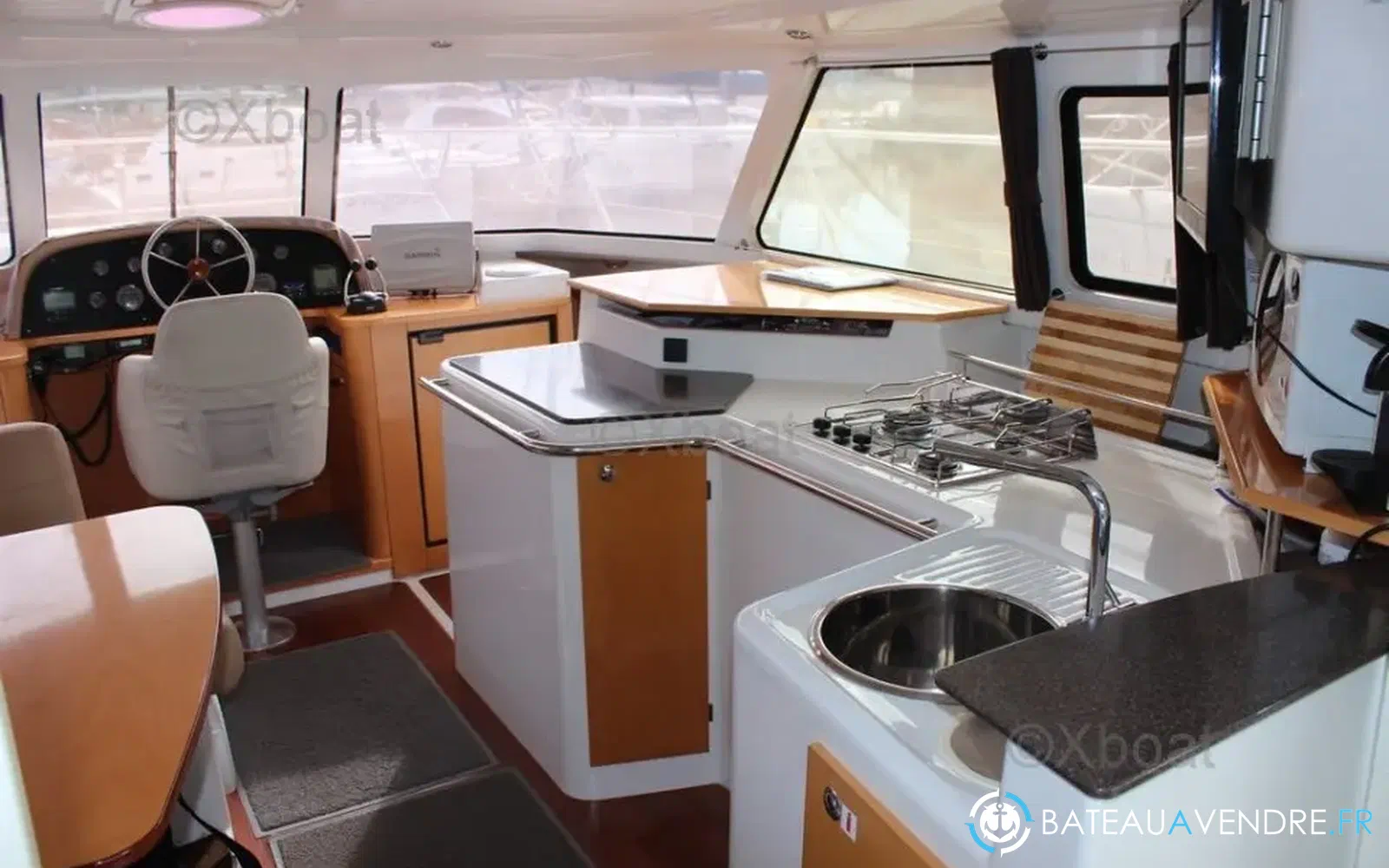 slider 8 Fountaine Pajot Highland 35 Pilot