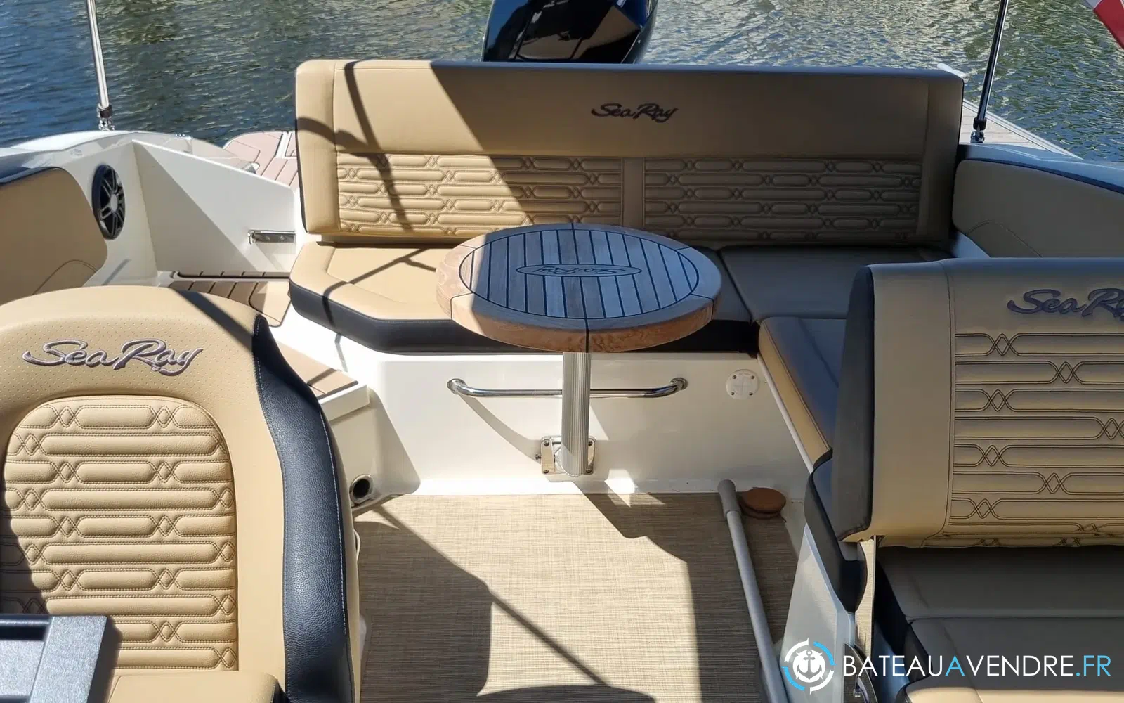 slider 10 Sea Ray 210 SPX OB