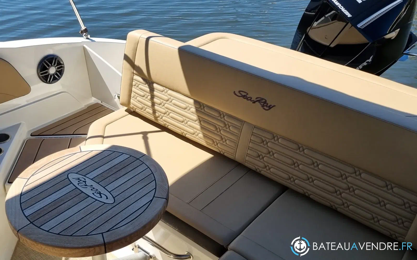 slider 1 Sea Ray 210 SPX OB