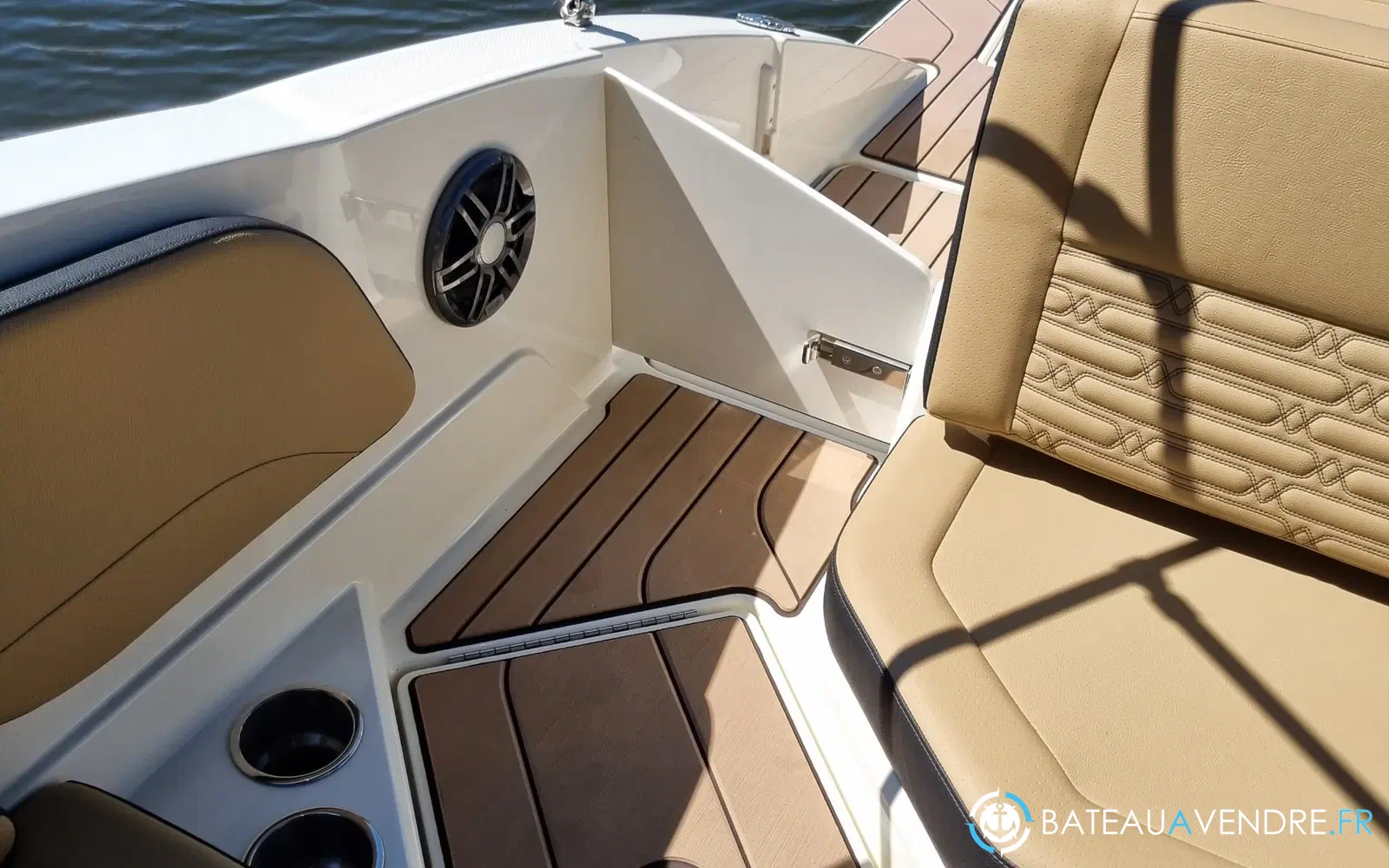 slider 6 Sea Ray 210 SPX OB