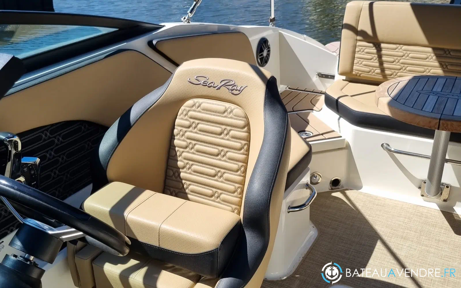 slider 8 Sea Ray 210 SPX OB