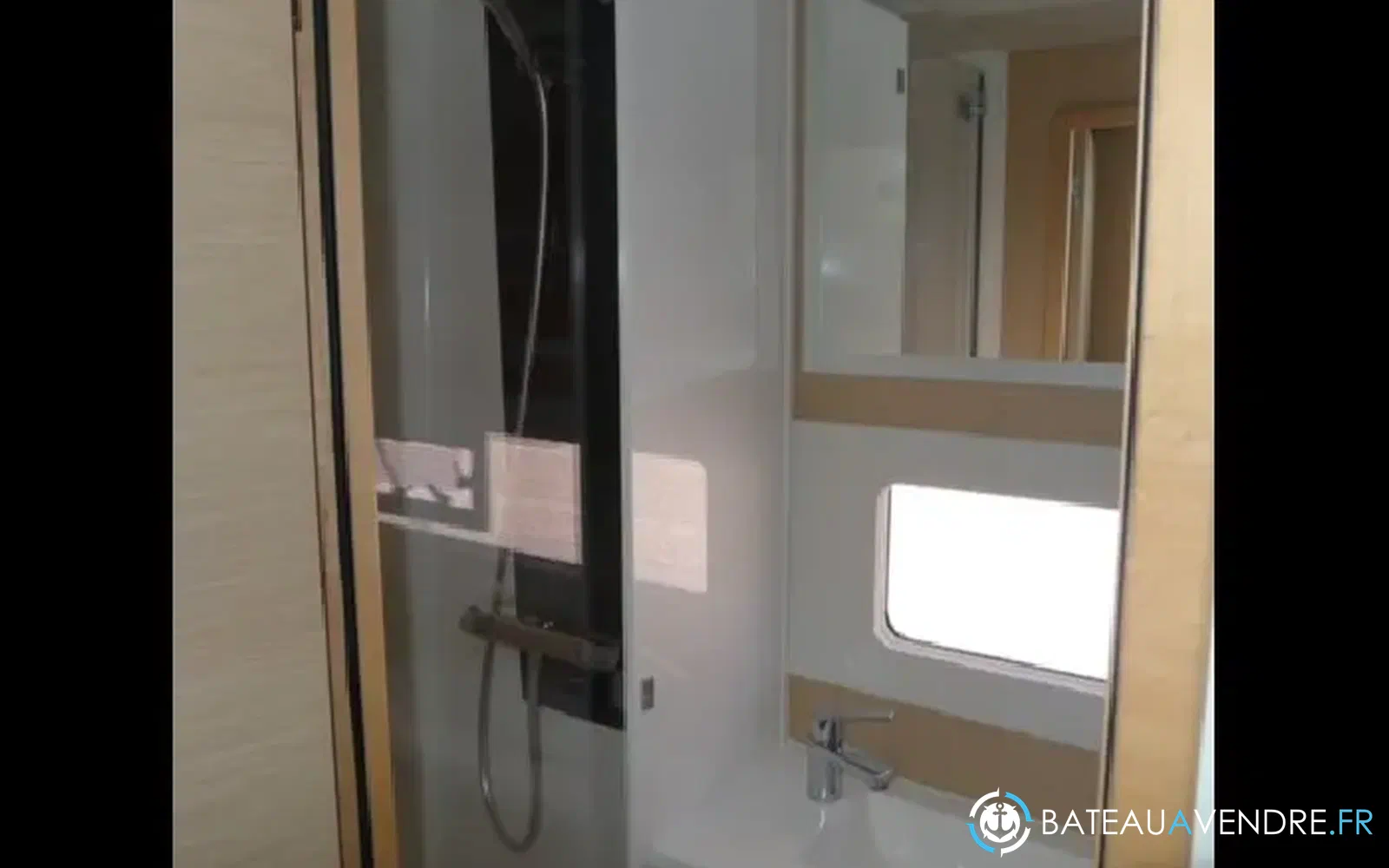 slider 32 Fountaine Pajot My 40