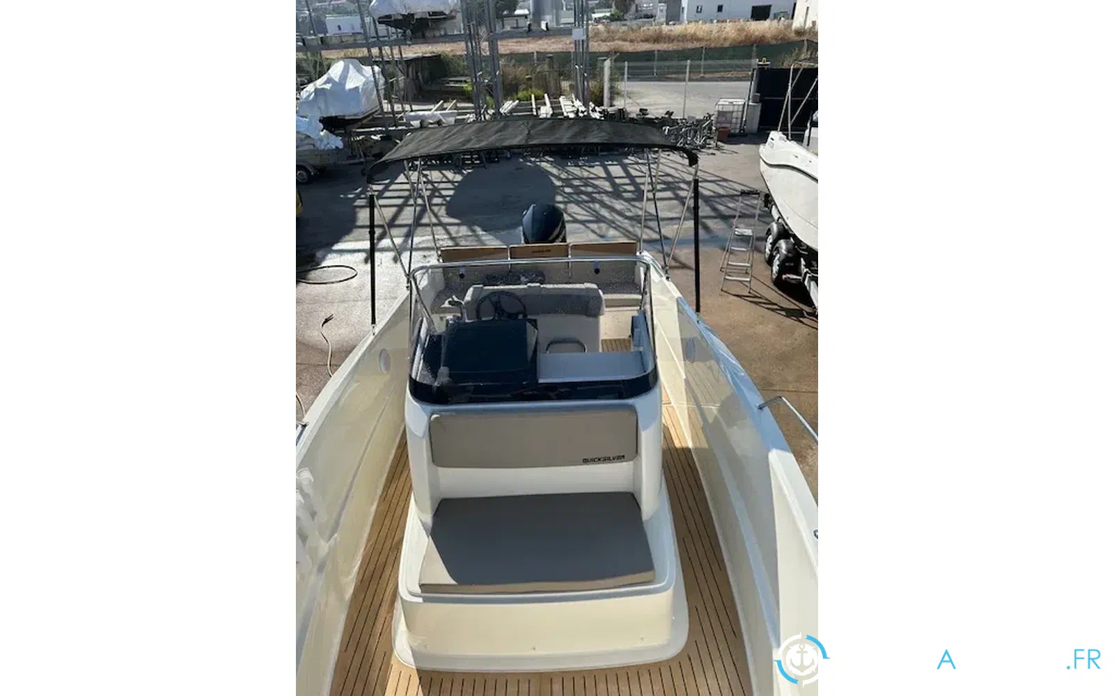 slider 8 Quicksilver 675 Open